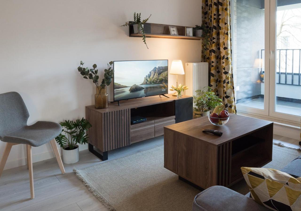 Apartament Sloneczny Kamienica Grochow With Free Parking Варшава Экстерьер фото